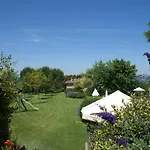 Casa de Férias In With Pool & Terrace