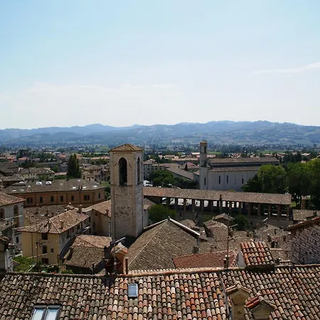 In With Pool & Terrace Semesterbostad Montone (Umbria)